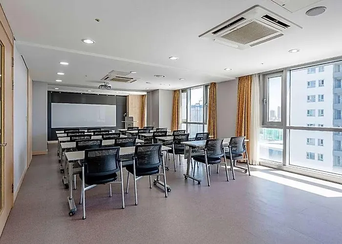 Отель Haeundae Centum 4*